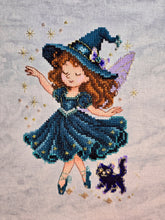 Carica l'immagine nel visualizzatore di Gallery, Hazel