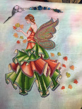 Cargar imagen en el visor de la galería, Fallyn, The Fall Fairy
